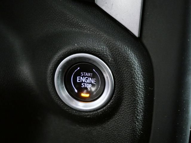 Used 2019 Black Chevrolet LT image 27