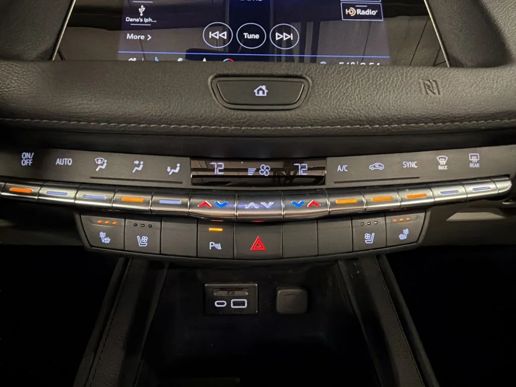 Used 2019 Gray Cadillac Premium Luxury image 28