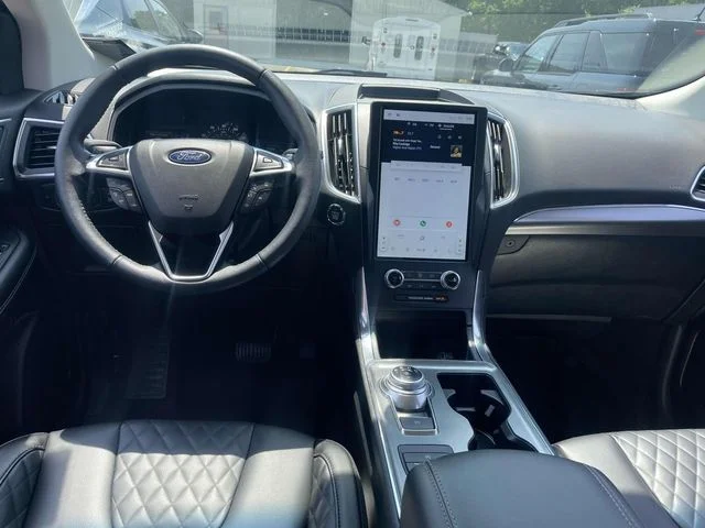 2024 Ford Edge Titanium - Photo 15