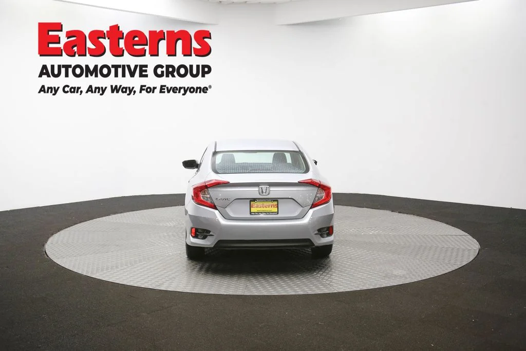 Used 2018 Silver Honda LX image 31