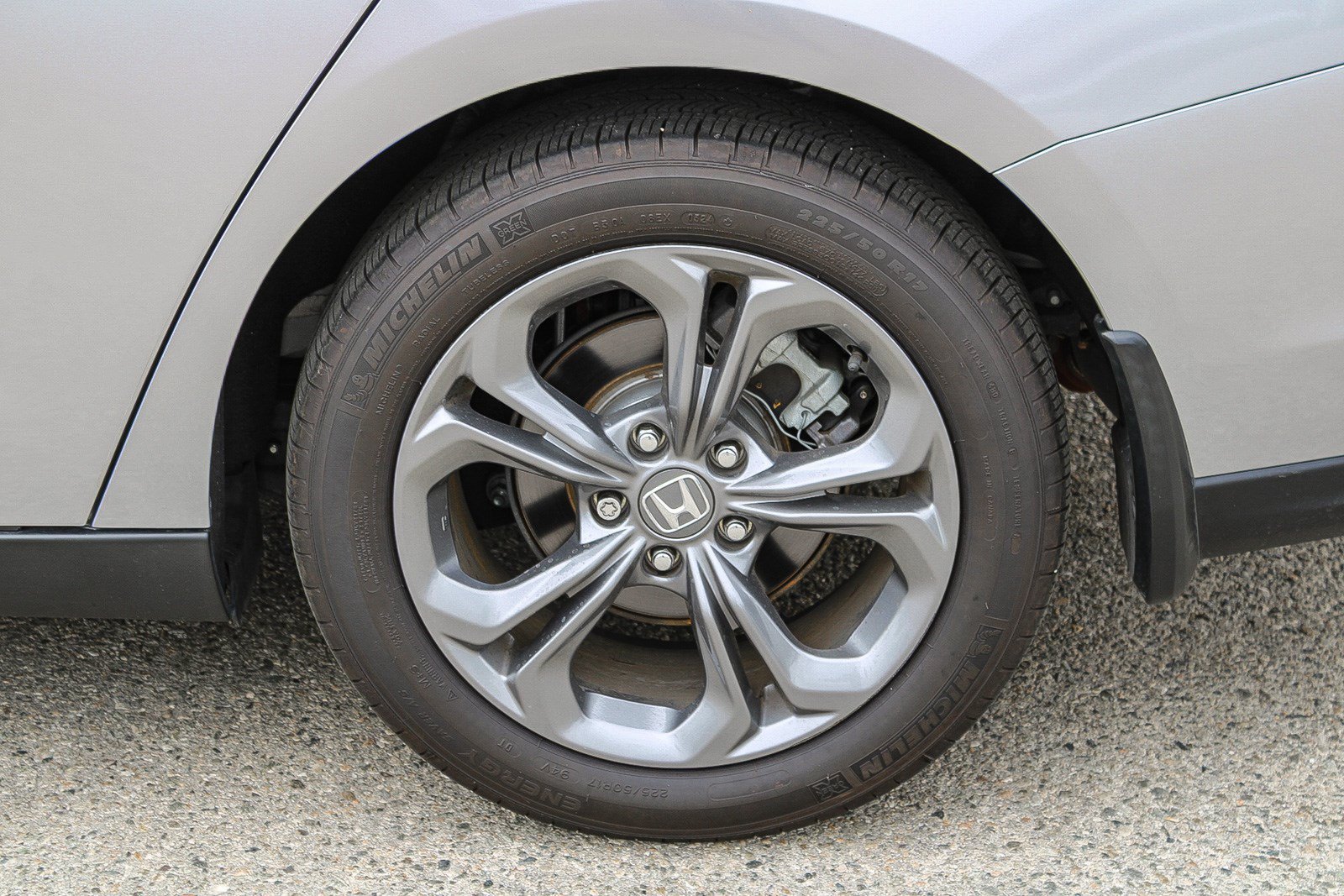 2024 Honda Accord EX - Photo 11