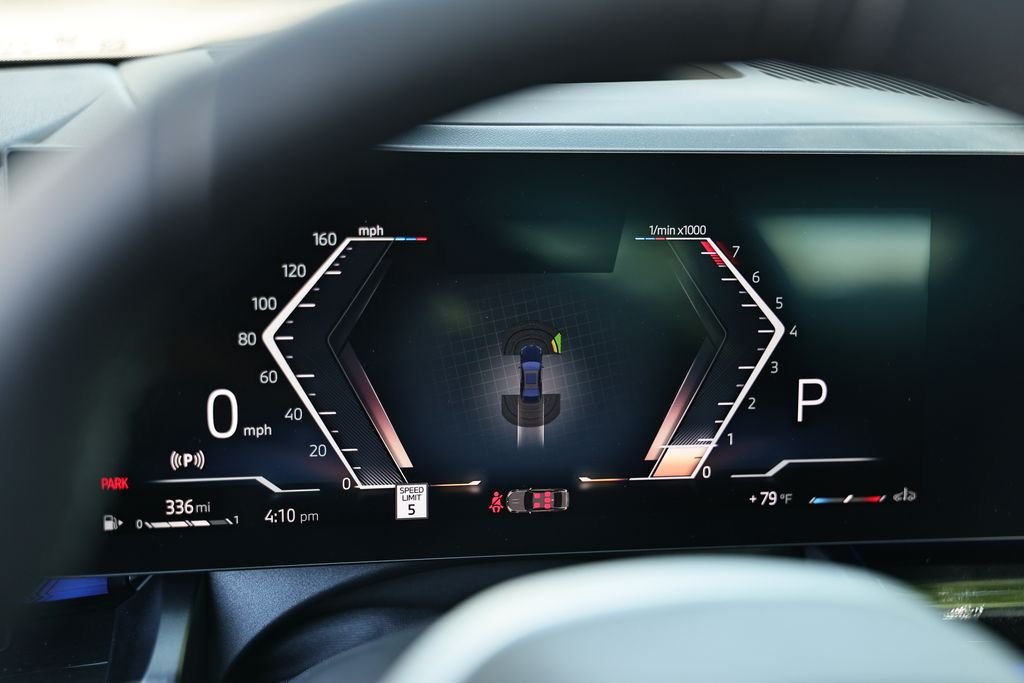 2027 BMW 5 Series 530i - Photo 31