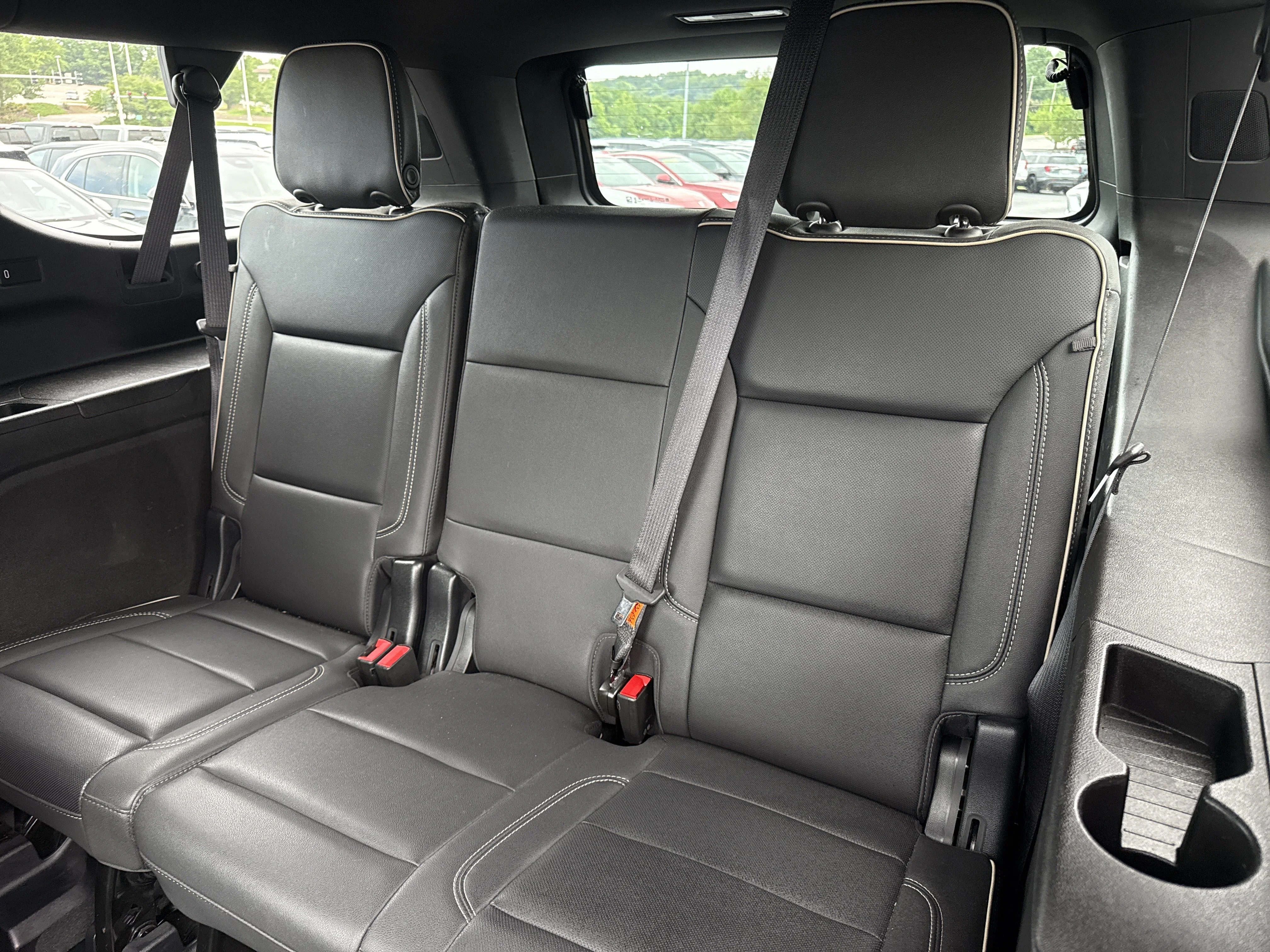 Used 2023 Onyx Black GMC SLT 4WD image 7