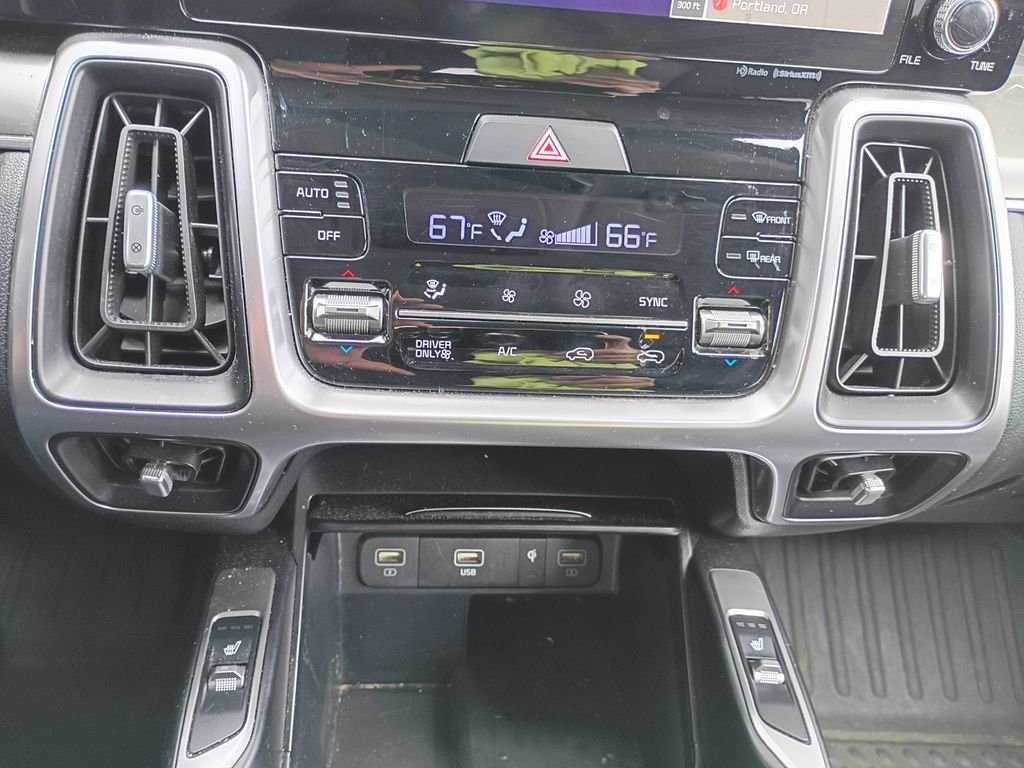 Used 2023 Aurora Black Kia EX image 21