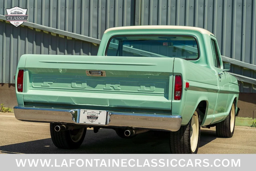 Used 1970  Ford  image 14