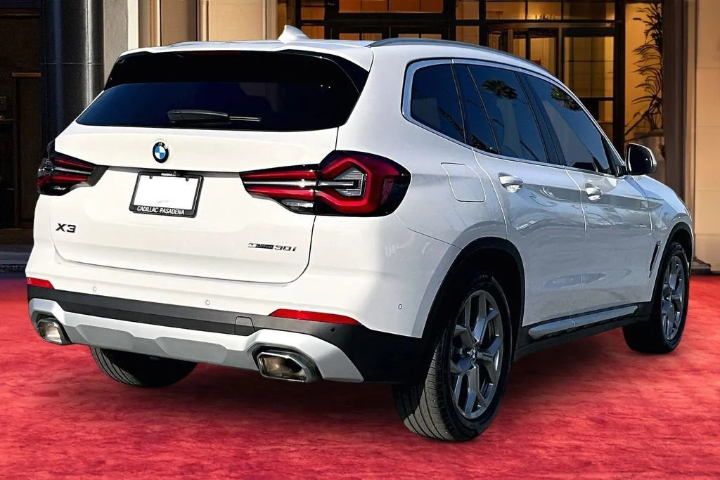 Used 2023 White BMW sDrive30i image 6