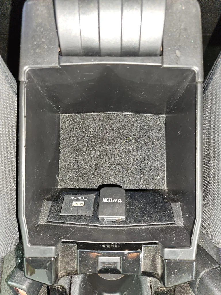 2021 Toyota Corolla SE - Photo 26