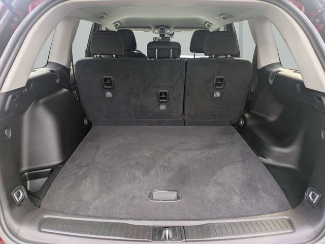 Used 2023 Red Jeep Laredo image 12