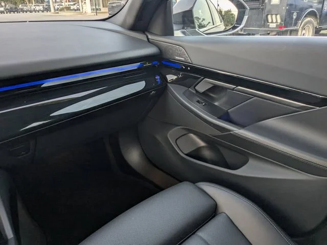 2024 BMW 5 Series 530i - Photo 30