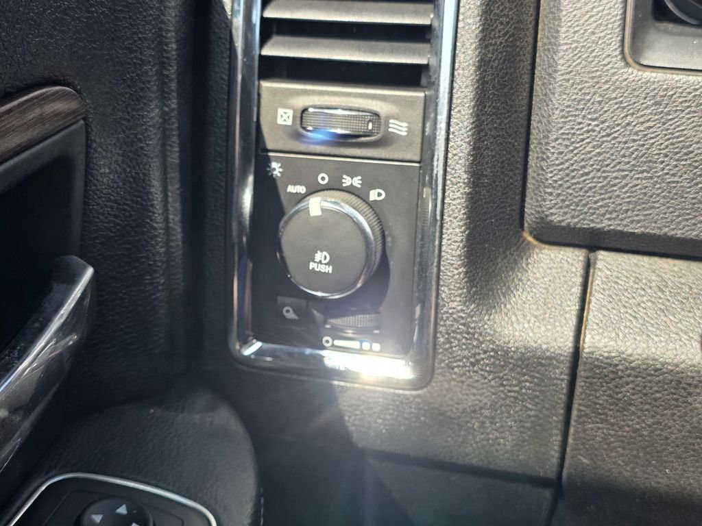 Used 2018 White Ram Laramie image 32