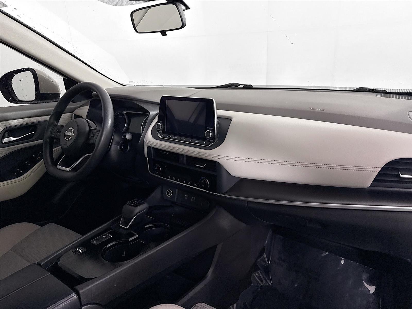 Used 2023 Pearl White Tricoat Nissan SV image 40