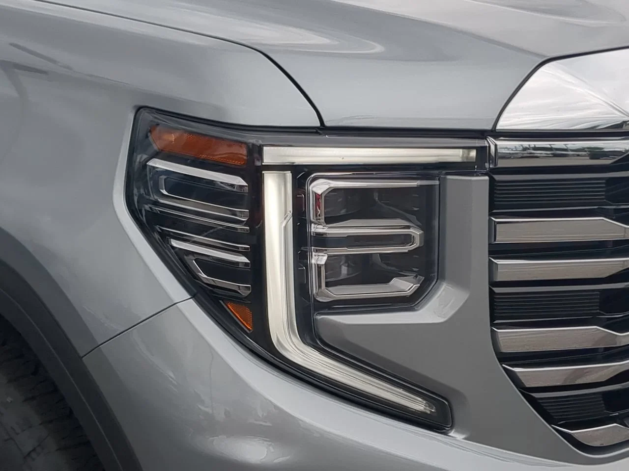 New 2026 Sterling Metallic GMC SLT image 7