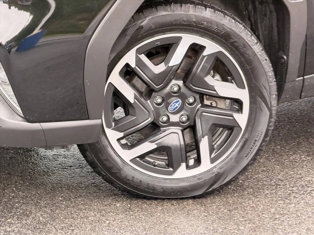 Used 2025 Black Subaru Limited image 33