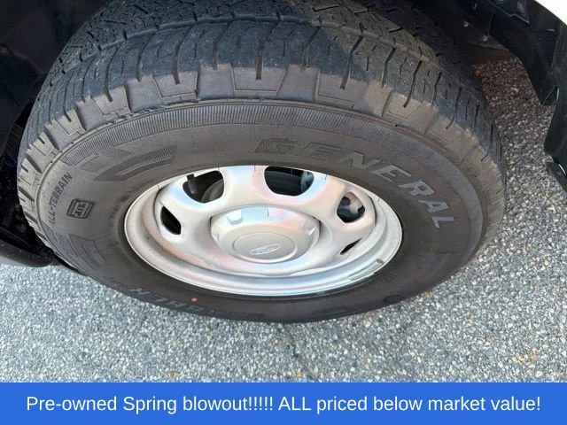 Used 2021 White Ford XL image 12
