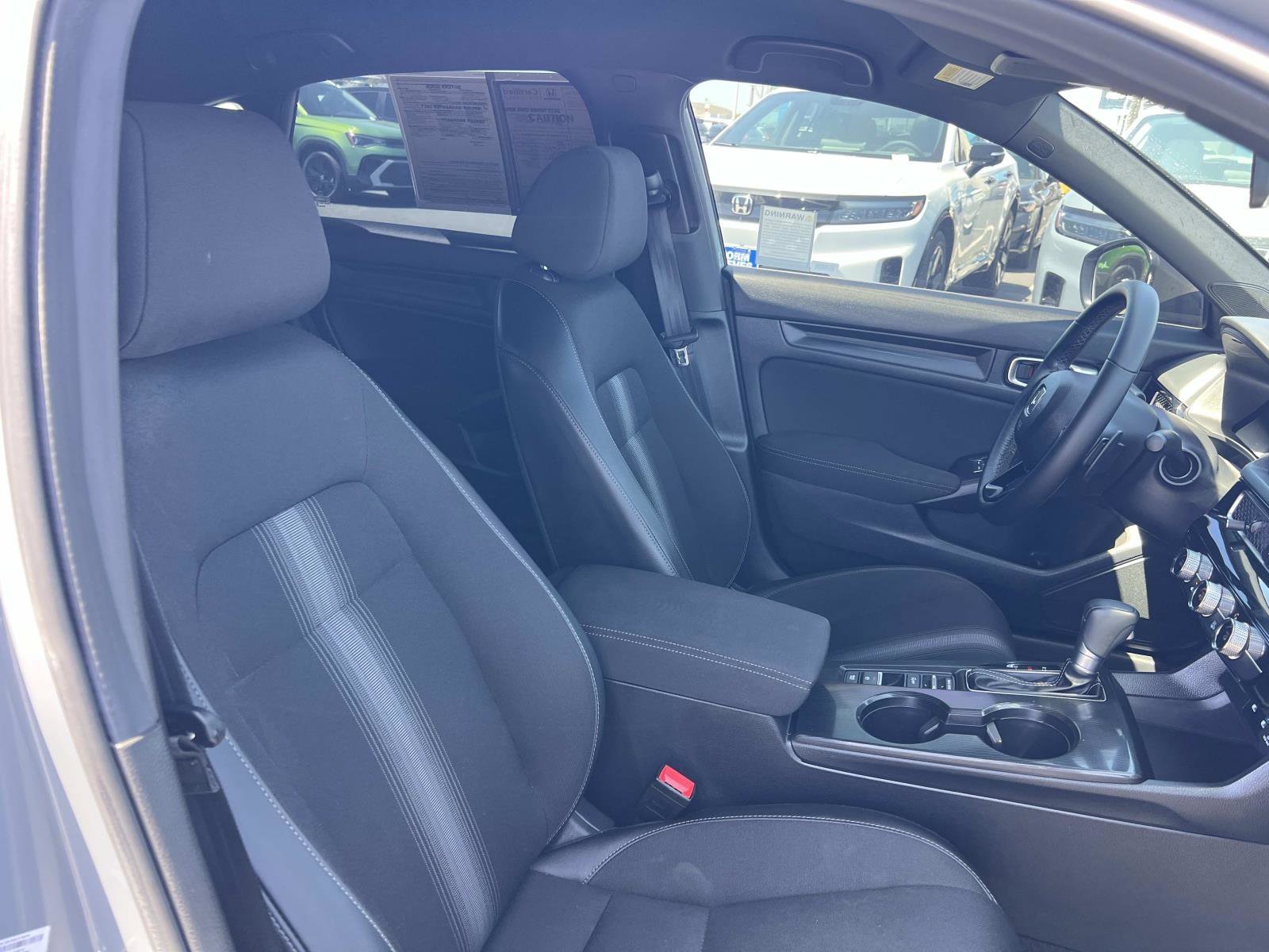 2025 Honda Civic Sport - Photo 28