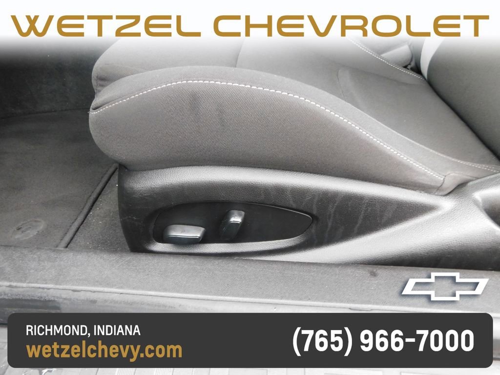 2023 Chevrolet Camaro 1LT - Photo 13