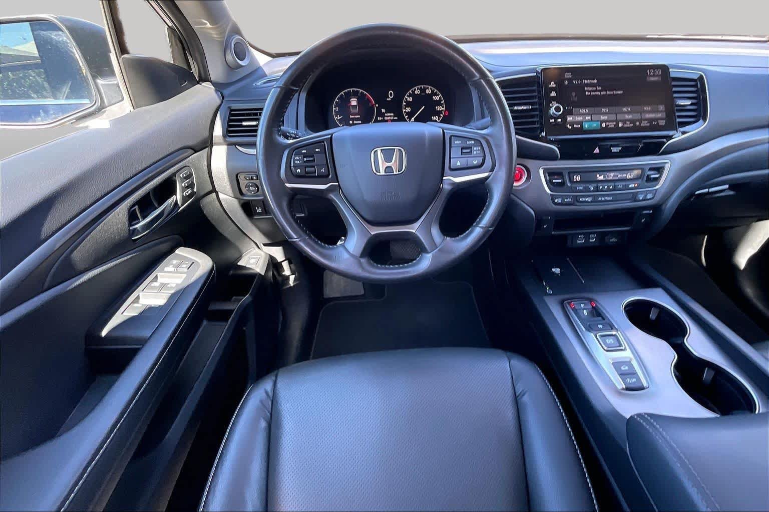 Used 2025 Modern Steel Metallic Honda RTL image 6