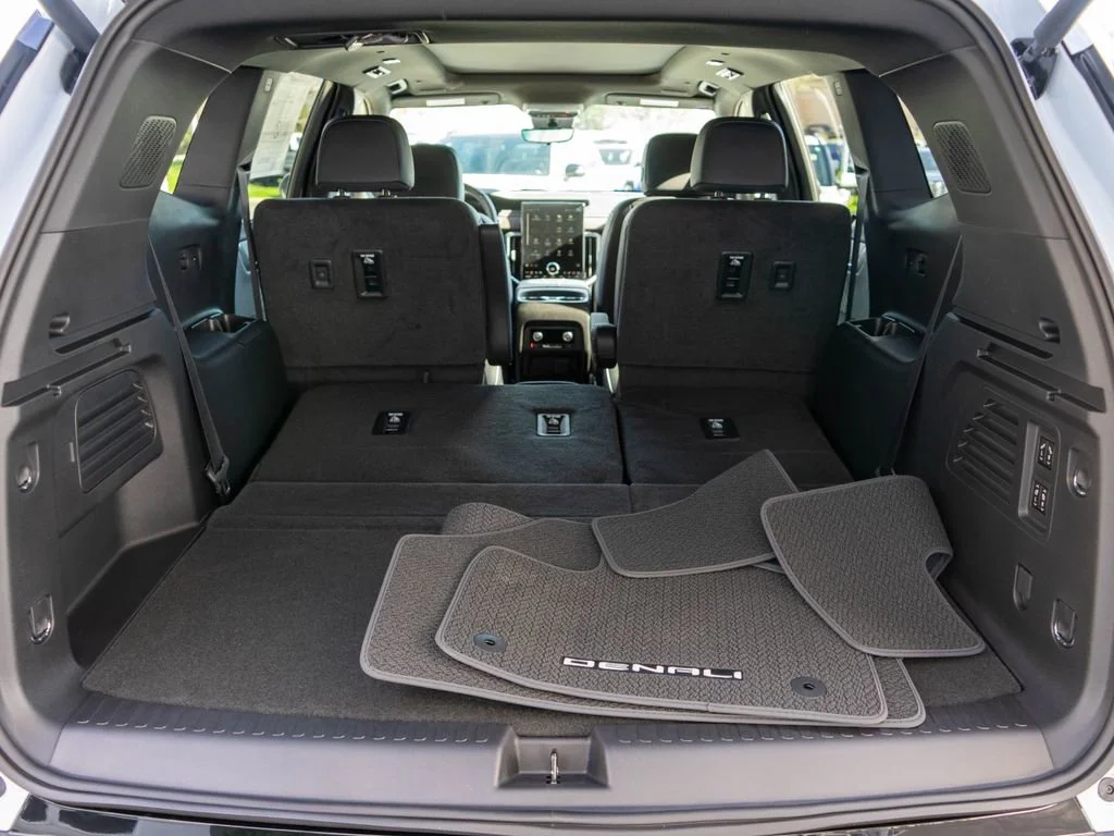 New 2026 Glacier White Tricoat GMC Denali image 33