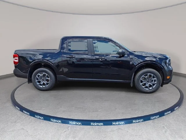 New 2026 Shadow Black Ford XLT image 3
