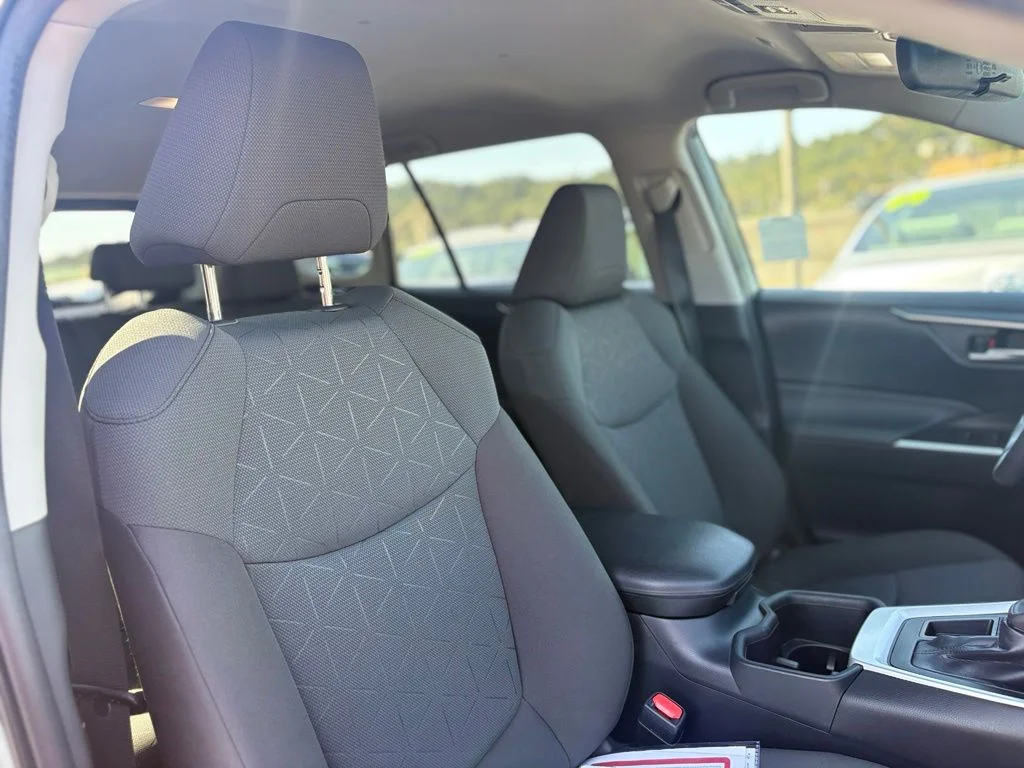 Used 2023  Toyota XLE image 15