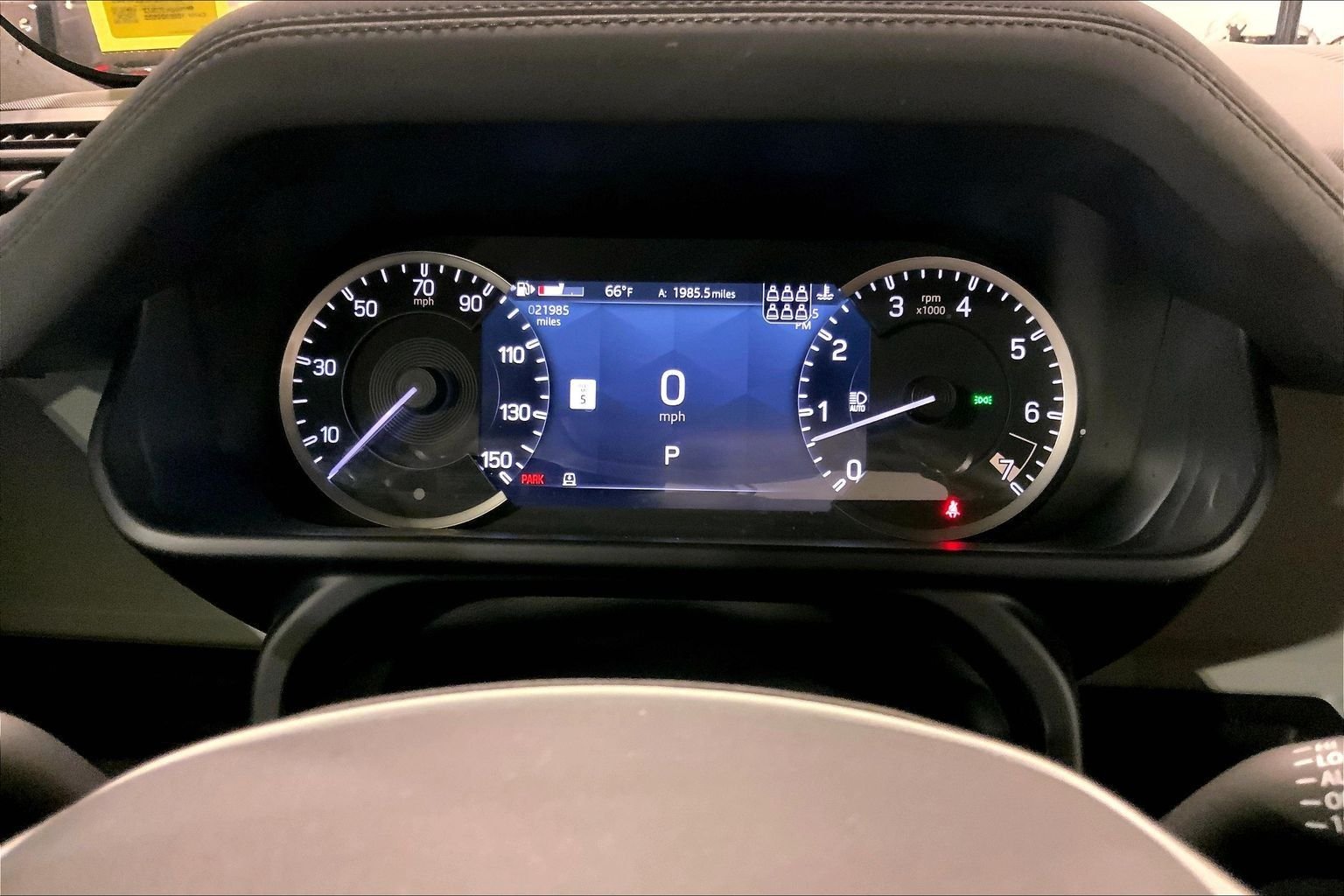 Used 2023 Eiger Gray Metallic Land Rover SE image 25