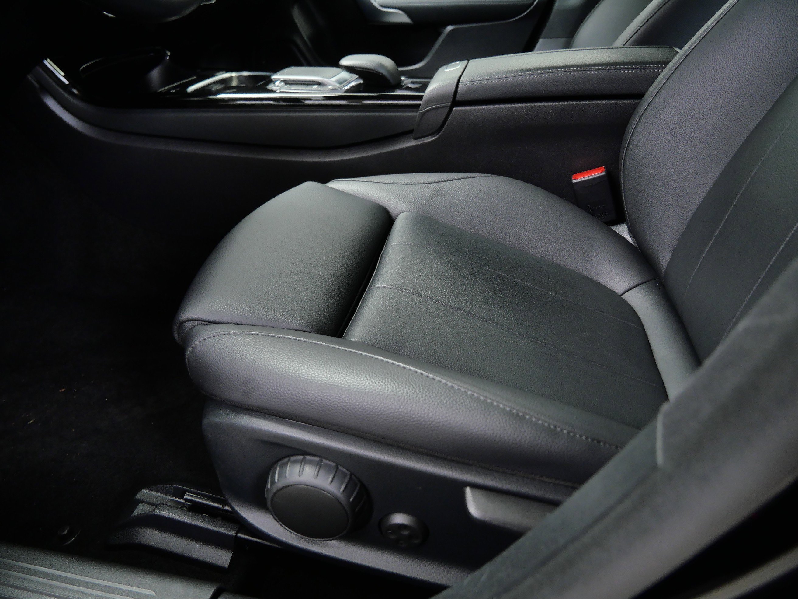 Certified Used 2022 Night Black Mercedes-Benz CLA 250 image 17