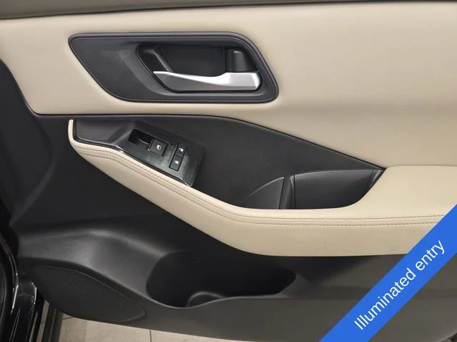 Used 2025 Super Black Nissan SV image 9