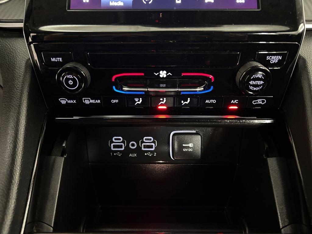 Used 2023 White Jeep Laredo image 30