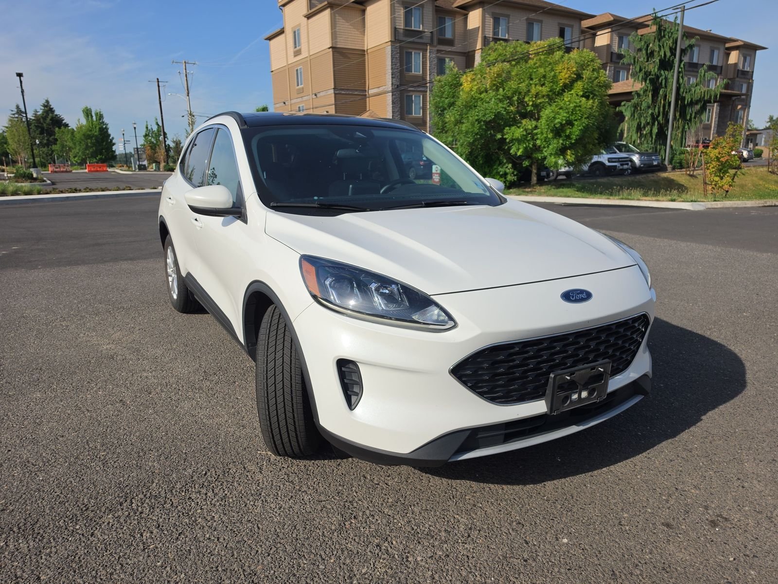 Used 2020 Star White Ford SE image 6
