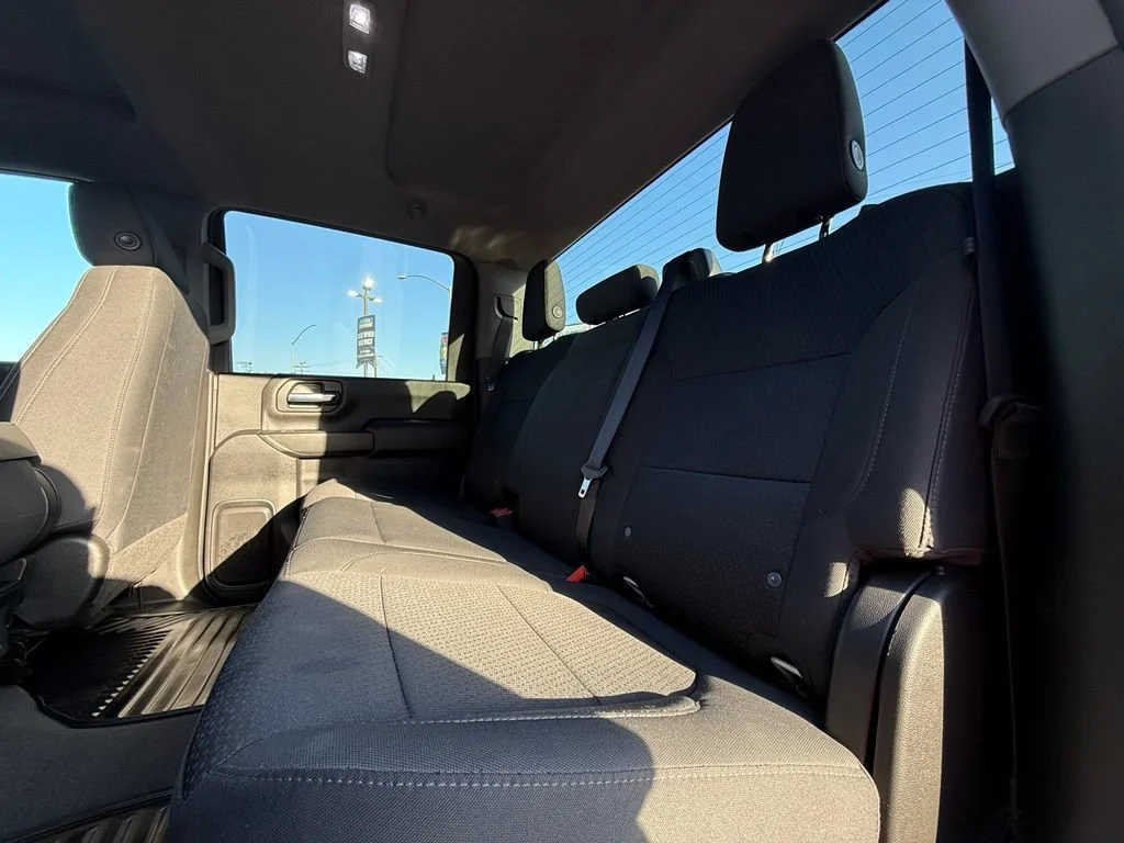 Used 2023 SUMMIT WHITE GMC Pro image 32