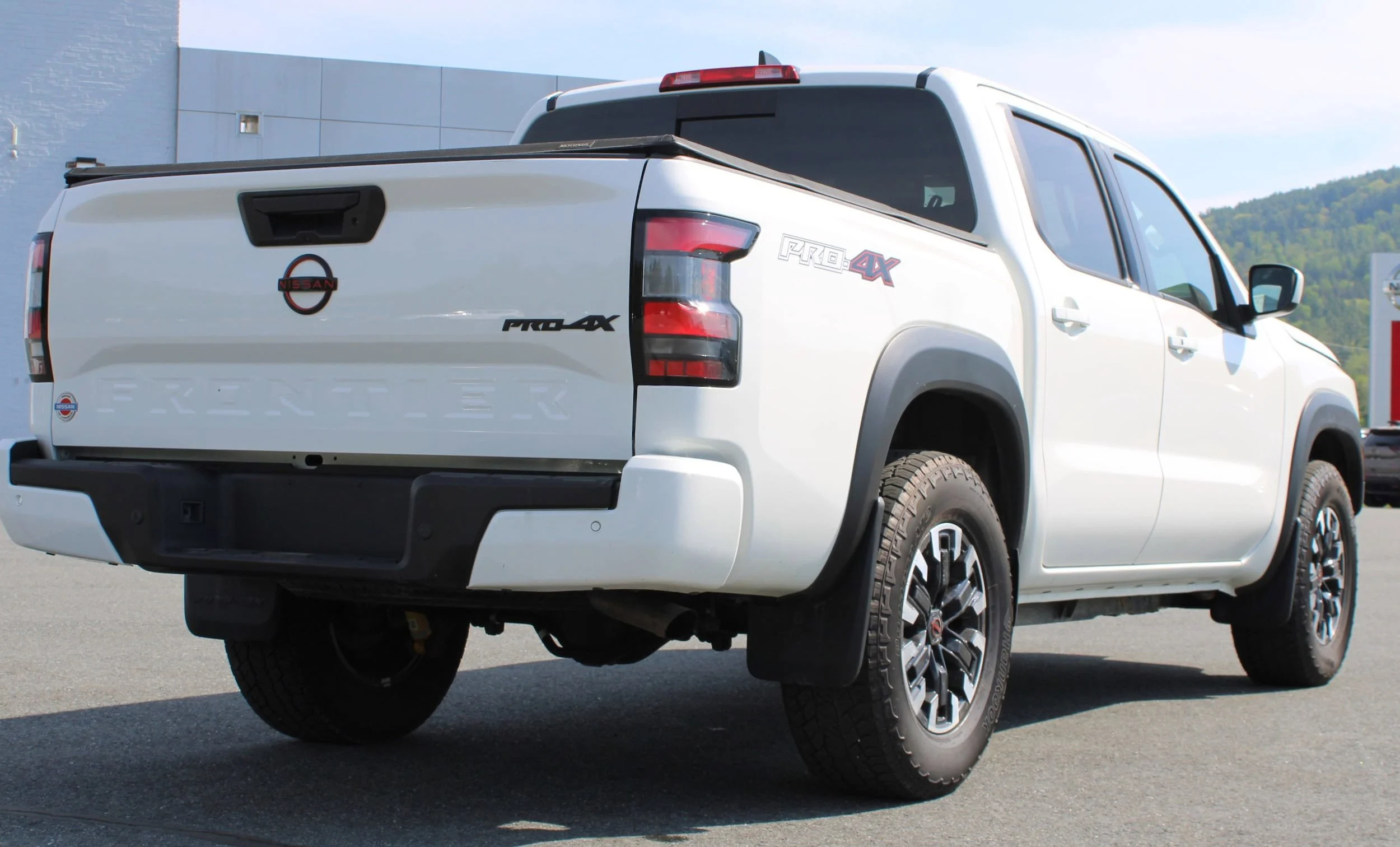Used 2024 Glacier White Nissan PRO-4X image 4