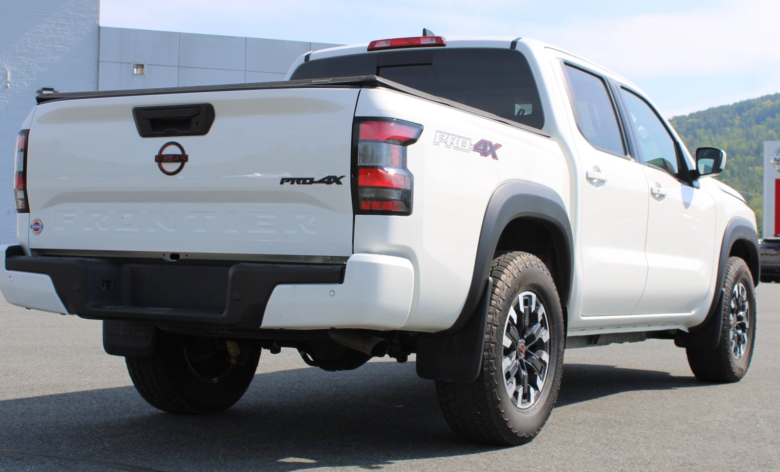 Used 2024 Glacier White Nissan PRO-4X image 4