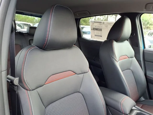 New 2026 Arctic Ice Blue Metallic / Super Black Two-tone Nissan SR image 11