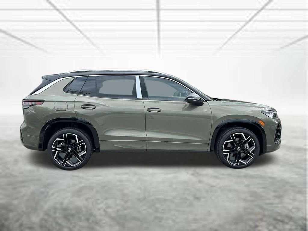 New 2026 Green Volkswagen 2.0T SEL R-Line Turbo image 4
