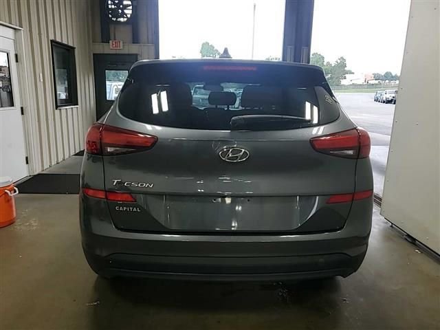 Used 2021 Gray Hyundai SE image 19