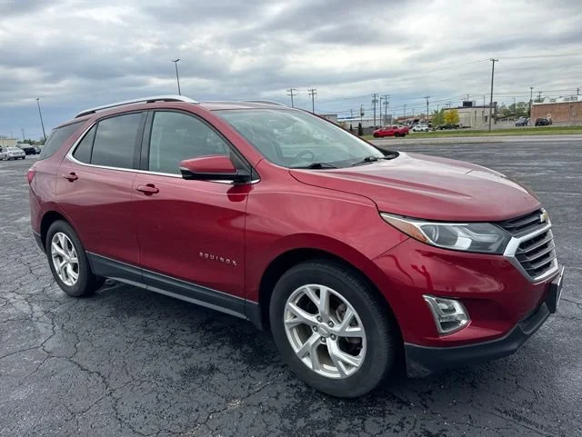 Used 2018 Chevrolet Equinox LT with VIN 2GNAXTEX3J6332750 for sale in Defiance, OH