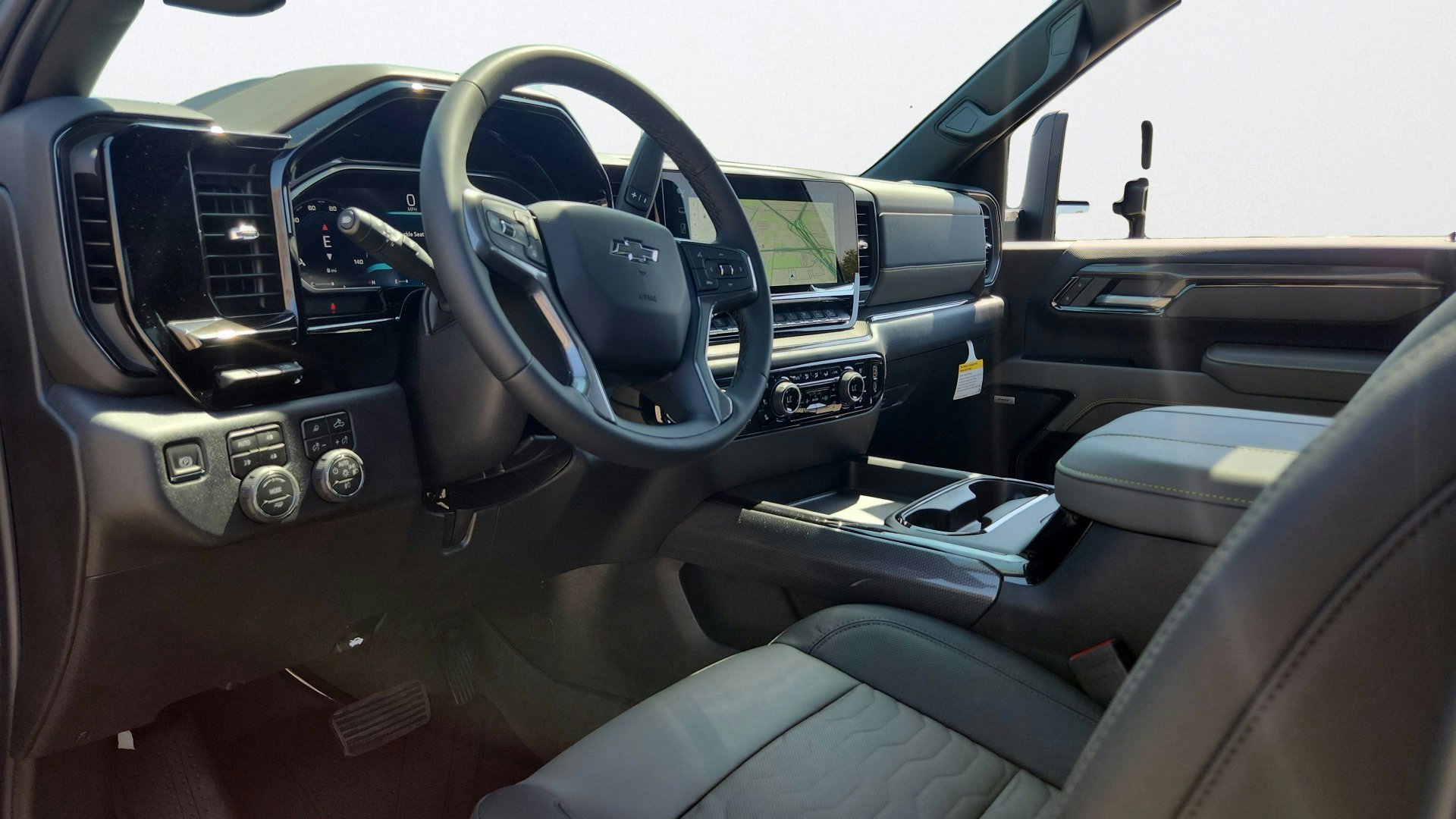 2026 Chevrolet Silverado 2500 HD ZR2 - Photo 10