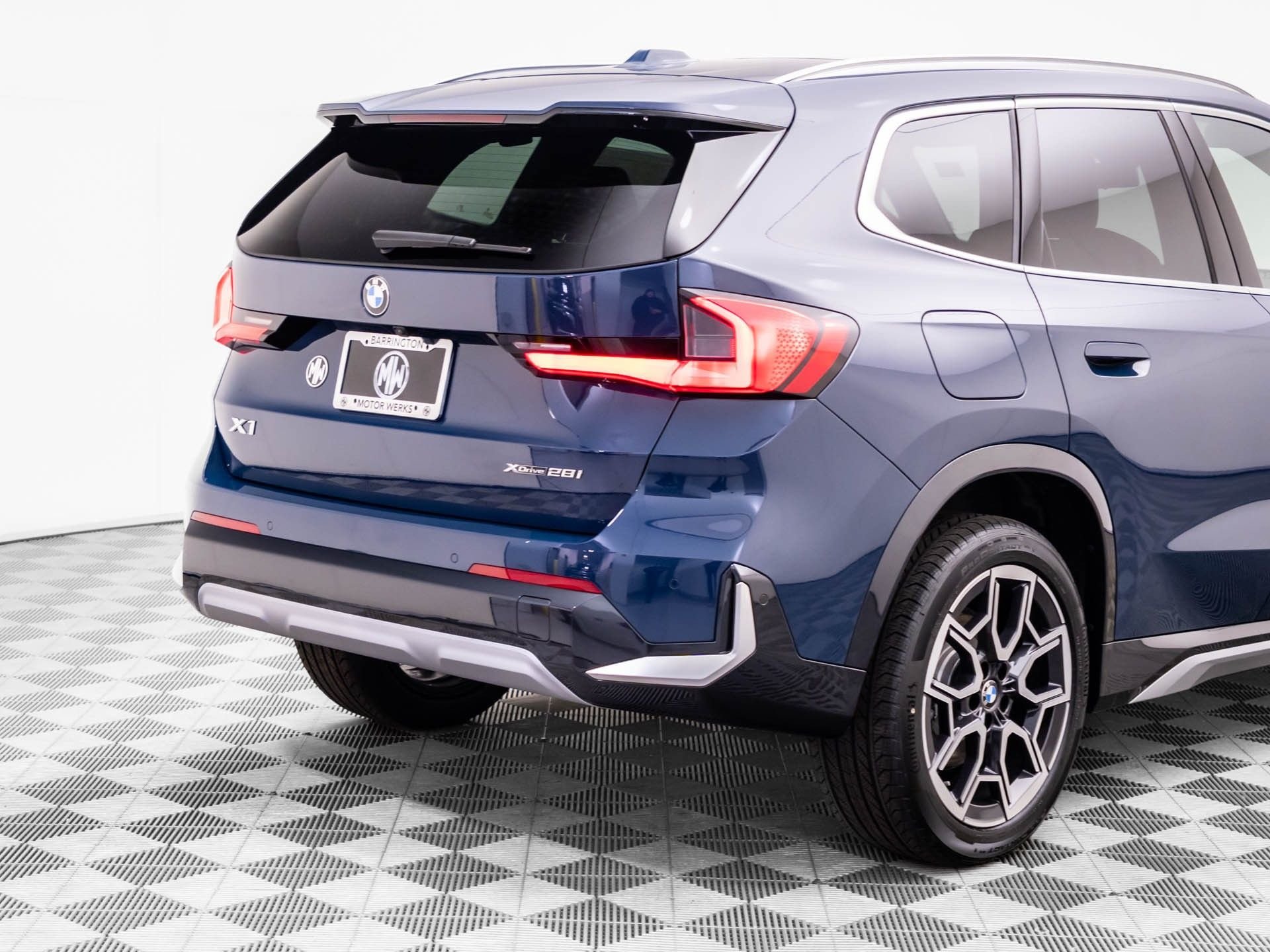 New 2026 Night Dusk Blue Metallic BMW xDrive28i image 36