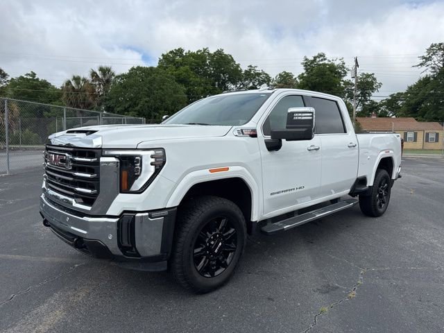 2024 GMC Sierra 4WD Crew Cab Standard Box SLT's photo