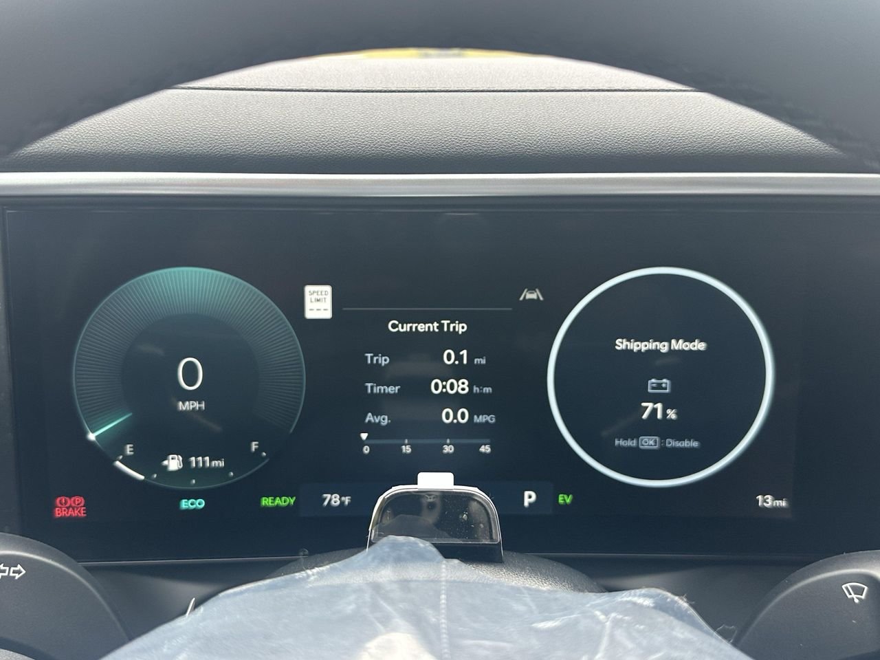 New 2027 Ecotronic Gray Pearl Hyundai Blue SEL 7P image 23
