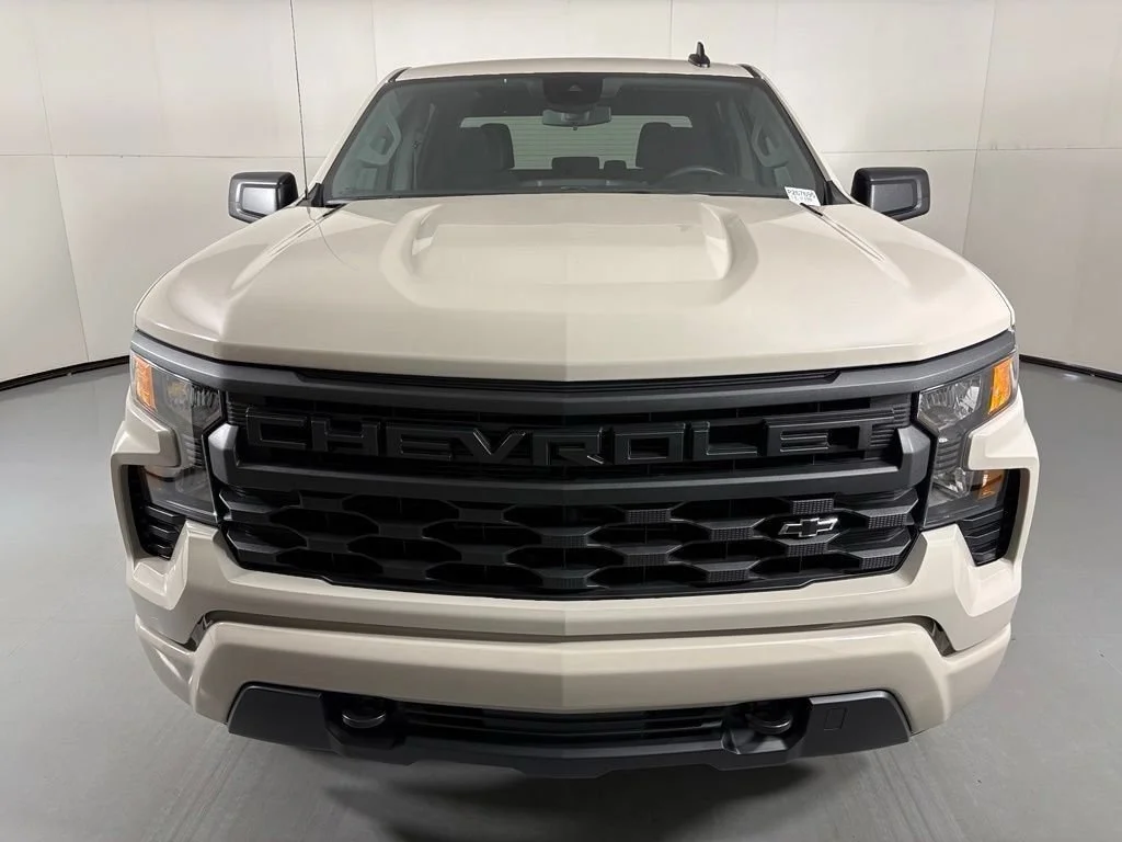 New 2026 White Sands Chevrolet Custom image 4
