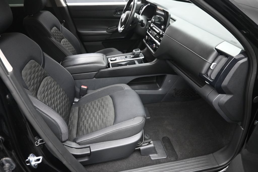 Used 2023 Black Nissan SV image 10