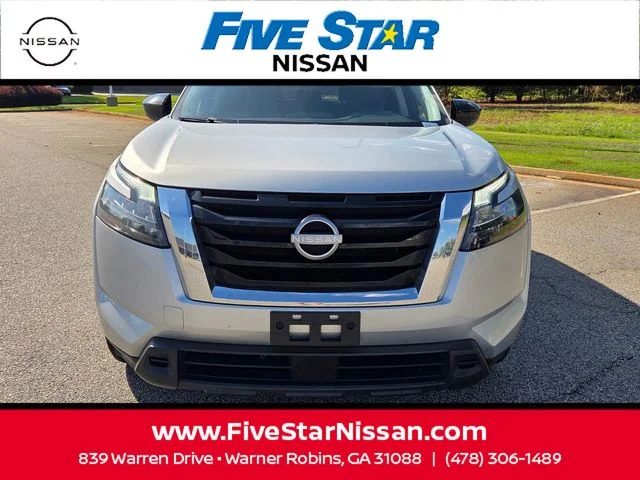 Used 2024 Silver Nissan S image 2