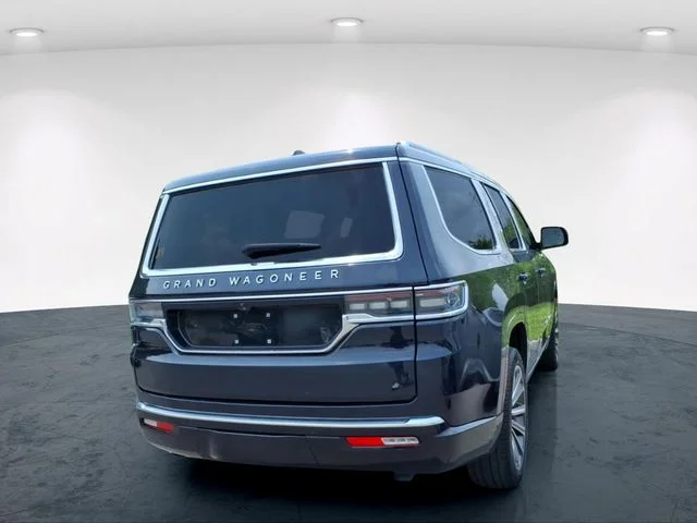 Used 2025 Black Jeep Base image 10