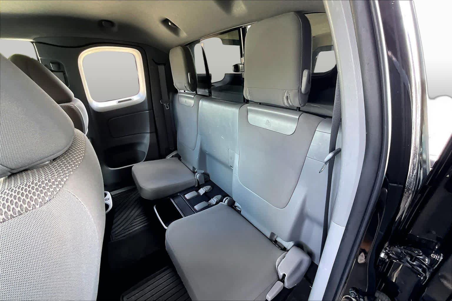 Used 2015 Black Toyota  image 20