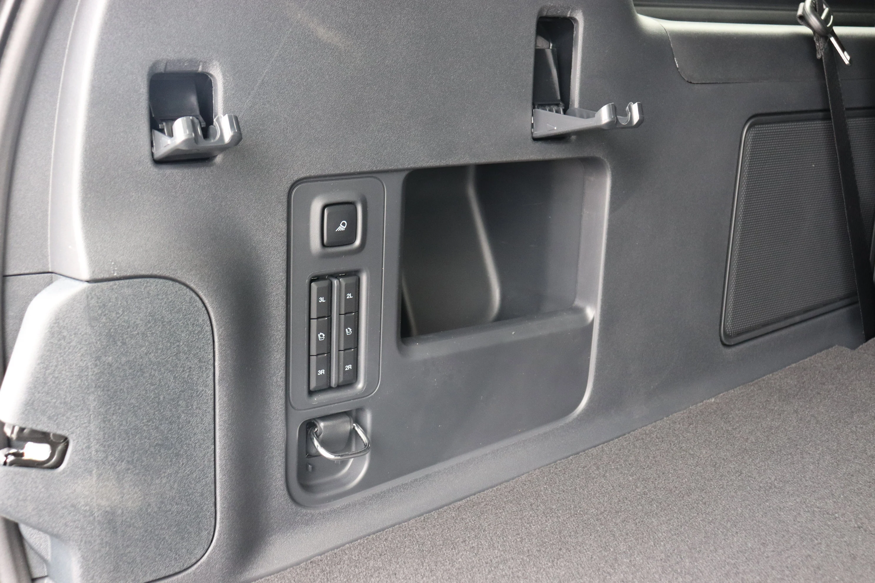 New 2026 AGATE BLACK METALLIC Ford Platinum Max image 8
