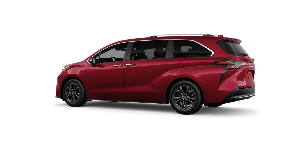 New 2026 Ruby Flare Pearl Toyota Platinum image 5