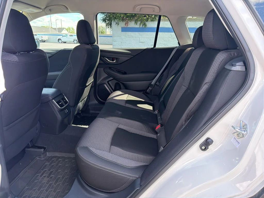 2025 Subaru Outback Premium - Photo 18