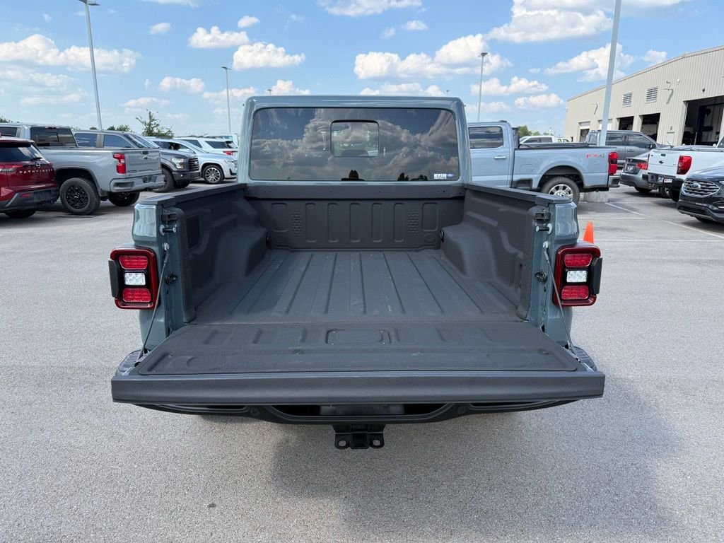 Used 2025 Gray Jeep Rubicon image 32