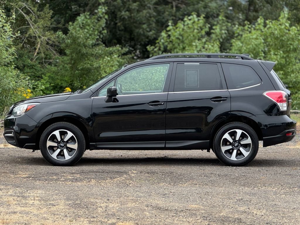 Used 2018 Crystal Black Silica Subaru 2.5i Limited image 4